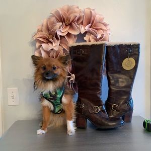 NWOB Born leather shearling boots.